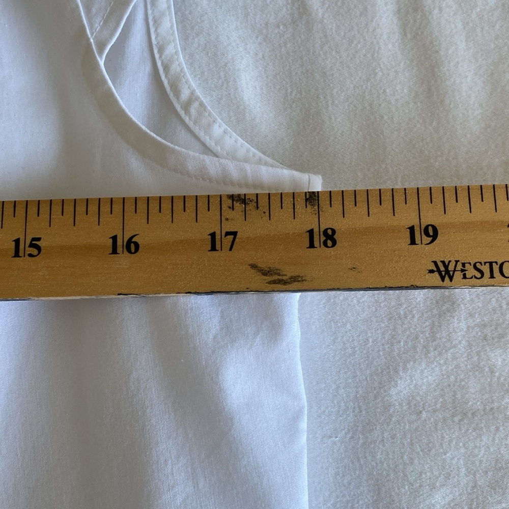 Brooks Brothers White Button Down Short Sleeved Pleated Peplum Top. - Picture 6 of 10